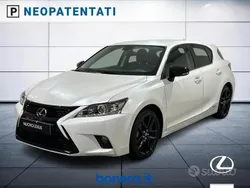 Argento Usata 2017 Lexus CT200h Tre volumi | 16.900 € (Cara)