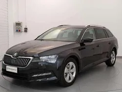 Nero Usata 2022 Skoda Superb Executive Station wagon | 29.900 € (Super prezzo)
