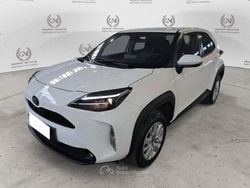 Bianco Usata 2022 Toyota Yaris Cross Business Edition SUV | 20.500 € (Ottimo prezzo)