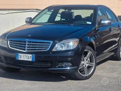 Nero Usata 2009 Mercedes C220 Avantgarde Tre volumi | 5900 € (Buon prezzo)