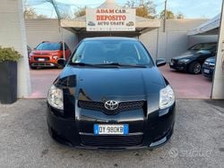 Nero Usata 2010 Toyota Auris Sol Tre volumi | 3750 € (Buon prezzo)