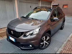 Grigio Usata 2019 Peugeot 2008 GT SUV | 14.500 € (Buon prezzo)