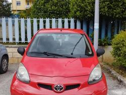 Rosso Usata 2011 Toyota Aygo Due volumi | 4500 € (Buon prezzo)