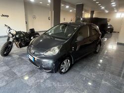 Gray Usata 2011 Toyota Aygo Due volumi | 2500 € (Super prezzo)