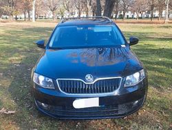 Nero Usata 2016 Skoda Octavia Elegance Station wagon | 12.000 €