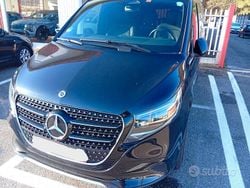 Nero Usata 2024 Mercedes V300 Avantgarde Monovolume | 64.900 € (Ottimo prezzo)