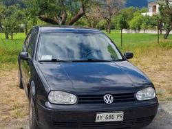 Nero Usata 1999 VW Golf IV Station wagon | 900 €