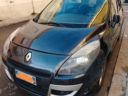 Usata 2012 Renault Scénic III Tre volumi | 6000 €