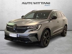 Grigio scuro Usata 2023 Renault Espace Esprit Alpine SUV | 36.900 € (Buon prezzo)