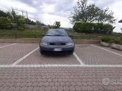 Grigio Usata 2002 Audi A3 Due volumi | 1900 € (Super prezzo)