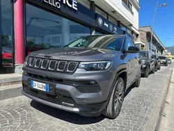 Grigio Usata 2024 Jeep Compass Summit SUV | 27.900 € (Buon prezzo)