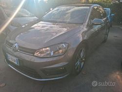 Grigio Usata 2015 VW Golf Comfortline Tre volumi | 10.000 € (Buon prezzo)