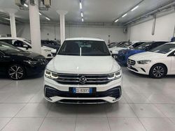 Bianco Usata 2023 VW Tiguan R-line SUV | 30.700 € (Cara)