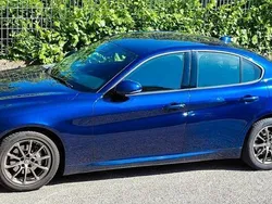 Blu/azzurro Usata 2020 Alfa Romeo Giulia Business Tre volumi | 22.000 € (Super prezzo)