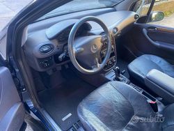 Blu Usata 2004 Mercedes A170 Tre volumi | 2790 € (Molto cara)