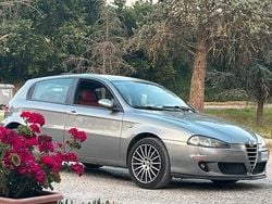 Bianco Usata 2005 Alfa Romeo 147 Due volumi | 1500 € (Ottimo prezzo)