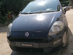 Usata 2015 Fiat Grande Punto Due volumi | 3900 € (Buon prezzo)