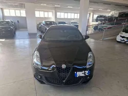 Nero Usata 2018 Alfa Romeo Giulietta Tech Edition Due volumi | 13.500 € (Cara)