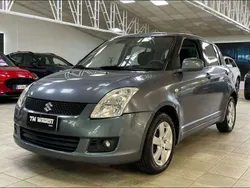 Grigio scuro Usata 2009 Suzuki Swift GL Tre volumi | 3999 € (Buon prezzo)