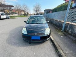 Nero Usata 2004 Ford Fiesta Due volumi | 1000 € (Ottimo prezzo)