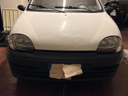 Bianco Usata 2002 Fiat 1100 Tre volumi | 1000 €