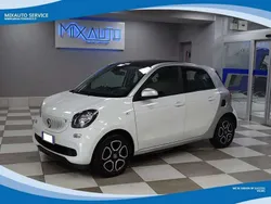 Bianco pastello Usata 2020 Smart ForFour Electric Drive Passion Tre volumi | 11.900 € (Buon prezzo)