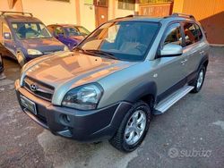 Grigio Usata 2010 Hyundai Tucson SUV | 7950 € (Molto cara)