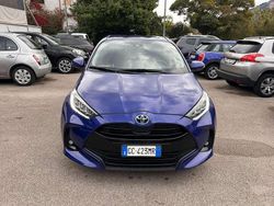 Blu/azzurro Usata 2020 Toyota Yaris Hybrid Trend Tre volumi | 17.200 € (Buon prezzo)
