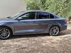 Argento Usata 2011 VW Jetta Tre volumi | 8500 €