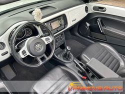Bianco Usata 2014 VW Maggiolino Cup Cabrio | 23.000 € (Molto cara)