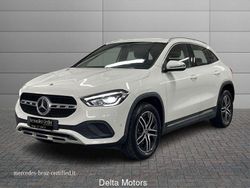 Bianco Usata 2021 Mercedes 180 Tre volumi | 29.900 € (Cara)