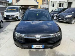 Nero Usata 2013 Dacia Duster Lauréate SUV | 6999 € (Ottimo prezzo)