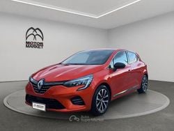 Arancio Usata 2023 Renault Clio V Techno Tre volumi | 17.700 € (Buon prezzo)