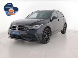 Deep black perlato Usata 2023 VW Tiguan R-line SUV | 32.400 € (Cara)