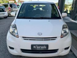 Bianco Usata 2010 Daihatsu Sirion TAKA Due volumi | 3900 € (Buon prezzo)