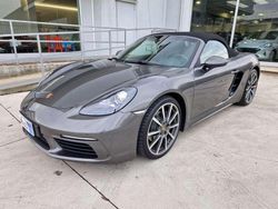 Grigio Usata 2023 Porsche 718 Boxster Cabrio | 82.900 € (Molto cara)