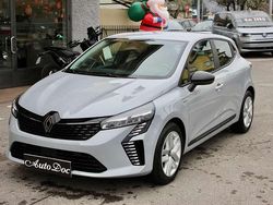 Grigio Usata 2025 Renault Clio V Evolution Tre volumi | 17.200 € (Cara)