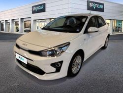 Bianco Usata 2022 Kia Rio Style Tre volumi | 13.450 € (Buon prezzo)