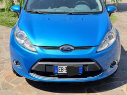 Usata 2010 Ford Fiesta Due volumi | 5500 € (Buon prezzo)