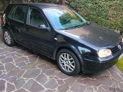 Nero Usata 2003 VW Golf IV Tre volumi | 800 € (Buon prezzo)