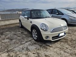 Beige Usata 2010 Mini Cooper D Due volumi | 3999 € (Buon prezzo)