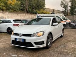 Bianco Usata 2016 VW Golf VII R-line Tre volumi | 11.900 € (Buon prezzo)