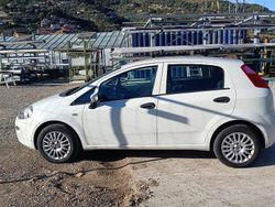 Bianco Usata 2016 Fiat Punto Due volumi | 4000 €