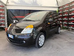 Nero Usata 2006 Renault Modus Monovolume | 1700 € (Buon prezzo)