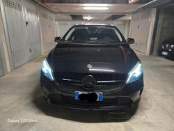 Nero Usata 2018 Mercedes A180 Tre volumi | 16.000 € (Buon prezzo)