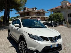 Bianco Usata 2014 Nissan Qashqai SUV | 8300 € (Cara)