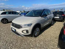 Beige Usata 2022 VW T-Roc Life SUV | 22.900 € (Buon prezzo)
