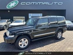 Nero Usata 2007 Jeep Commander Limited SUV | 9500 €