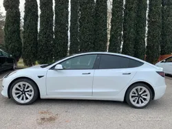 Usata 2020 Tesla Model 3 Long Range Tre volumi | 27.099 € (Buon prezzo)