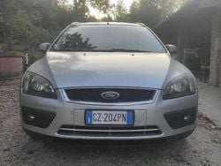 Grigio Usata 2007 Ford Focus Style Station wagon | 2000 € (Buon prezzo)
